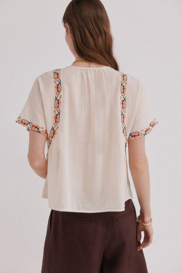 Hoss Intropia Cloe. Blusa fluida Ecru