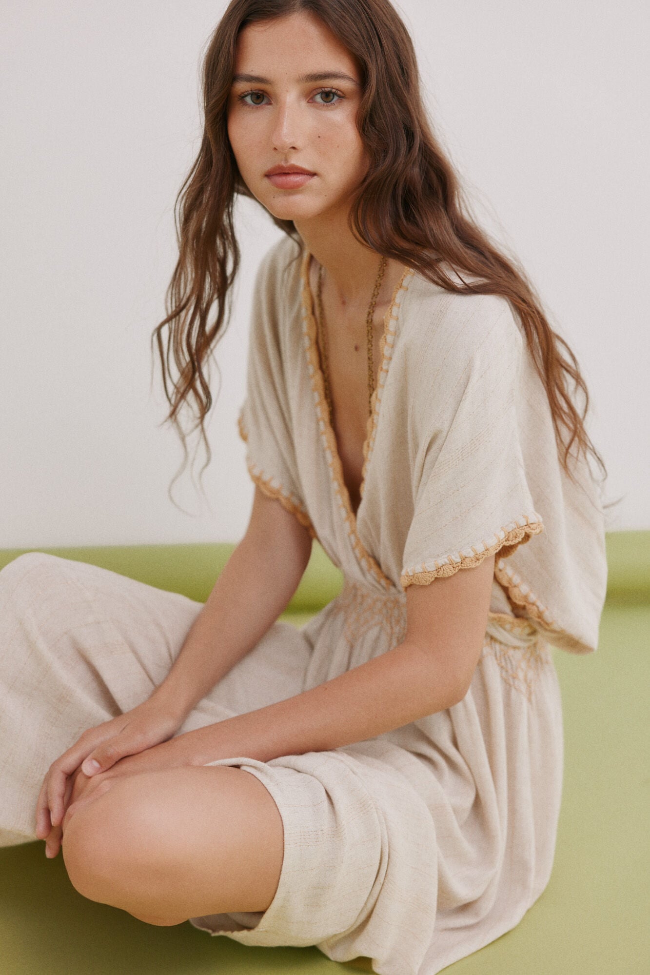 Hoss Intropia Alexia. Vestido bordado
