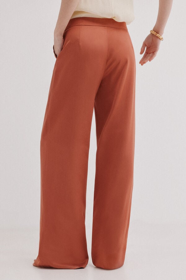 Hoss Intropia Pen&eacute;lope. Cal&ccedil;a em tecido acetinado Laranja