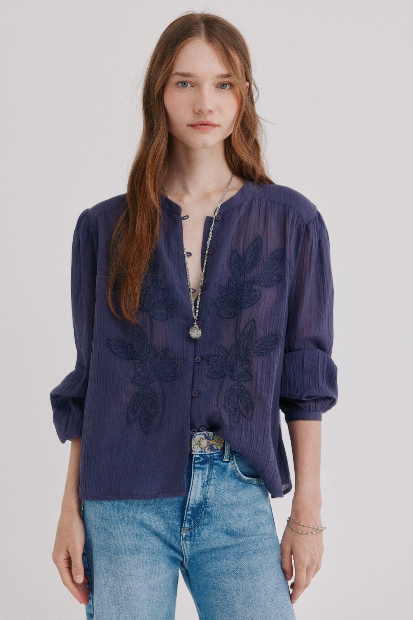 Hoss Intropia Cassie. Blusa bordada