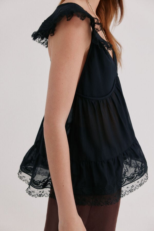 Hoss Intropia Celeste. Blusa fluida Preto
