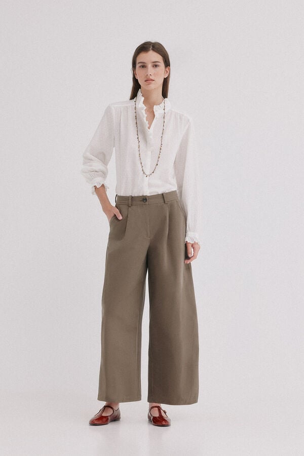 Hoss Intropia Claudette. Camisa plumeti Branco
