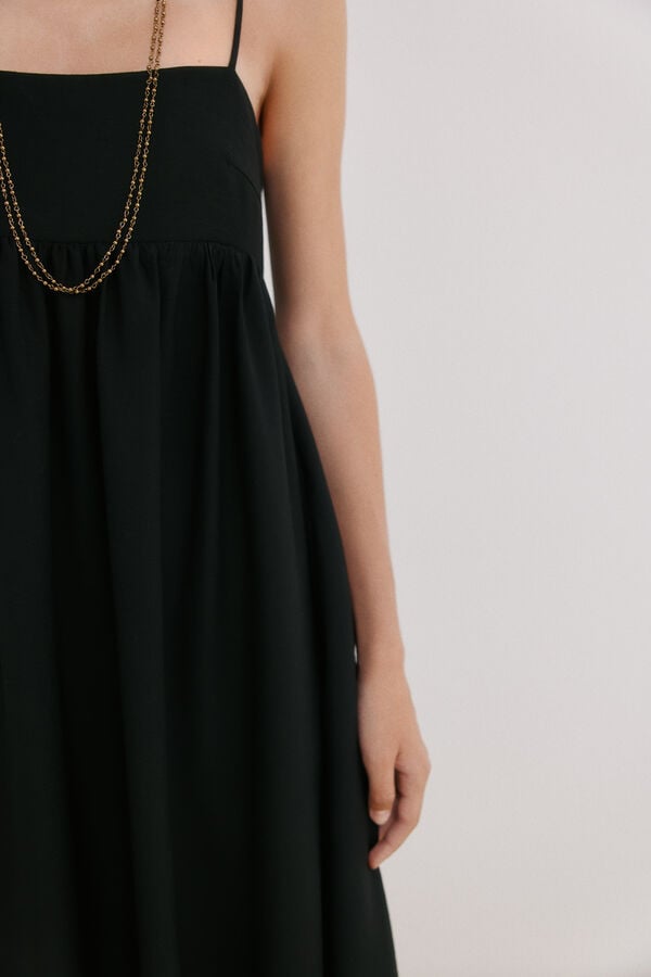 Hoss Intropia Asunci&oacute;n. Vestido lazada Negro