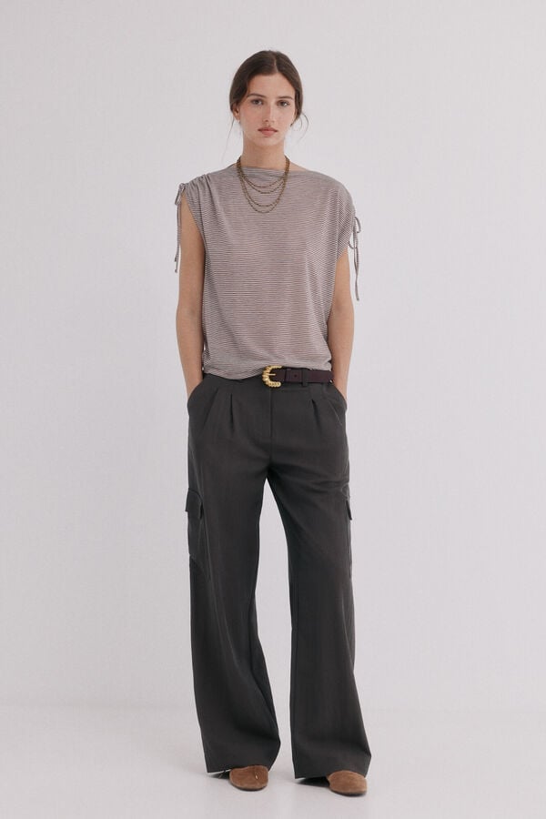Hoss Intropia Madison. T-shirt com franzidos Castanho
