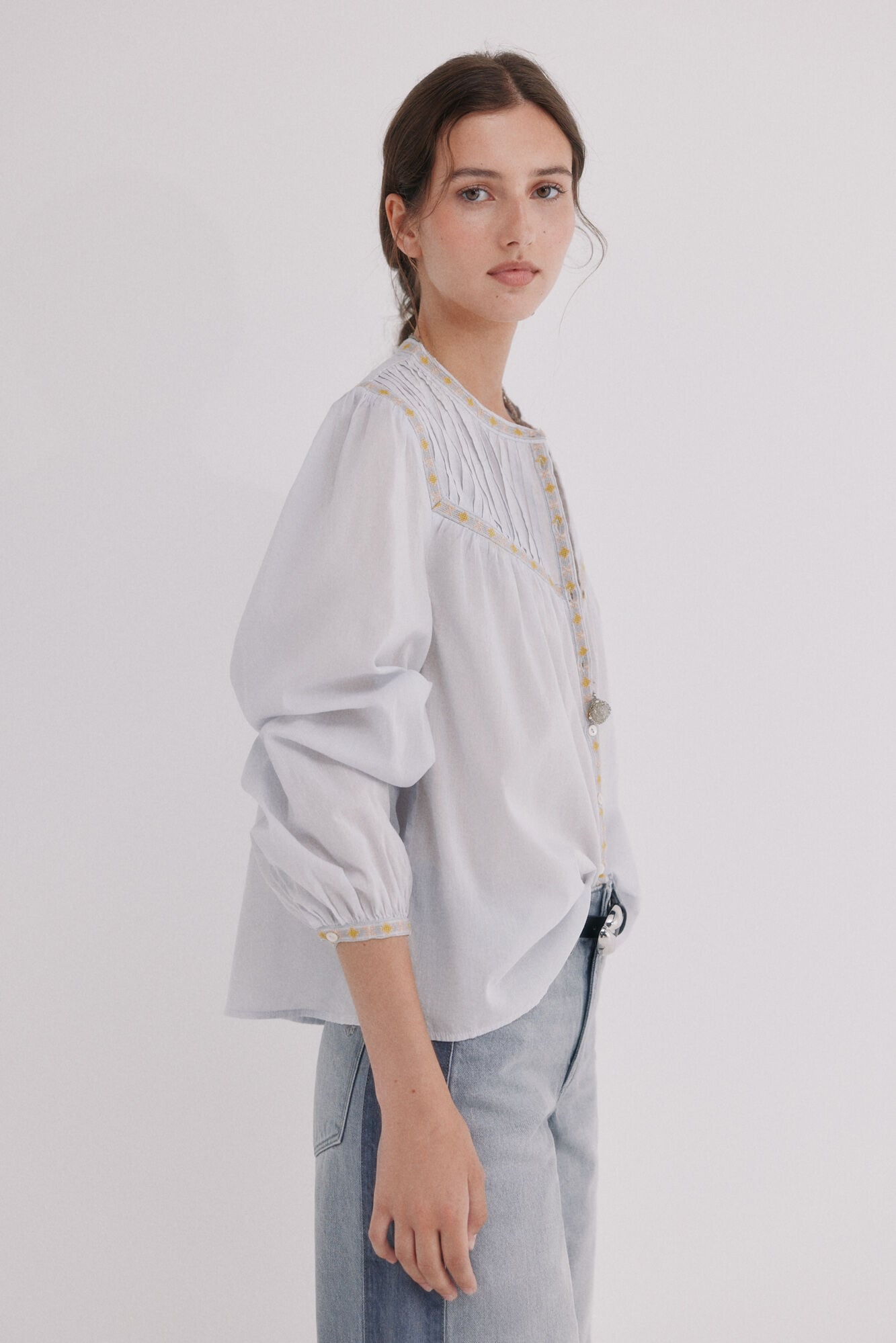 Hoss Intropia Catia. Blusa jaretas