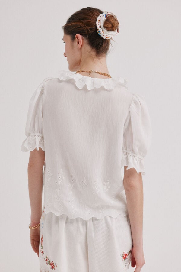 Hoss Intropia Carina. Blusa com folho Ecru