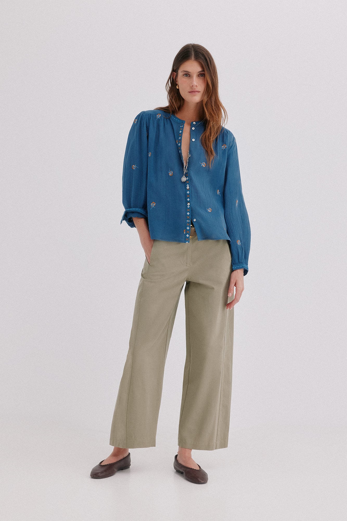 Hoss Intropia Cesca. Blusa bordada
