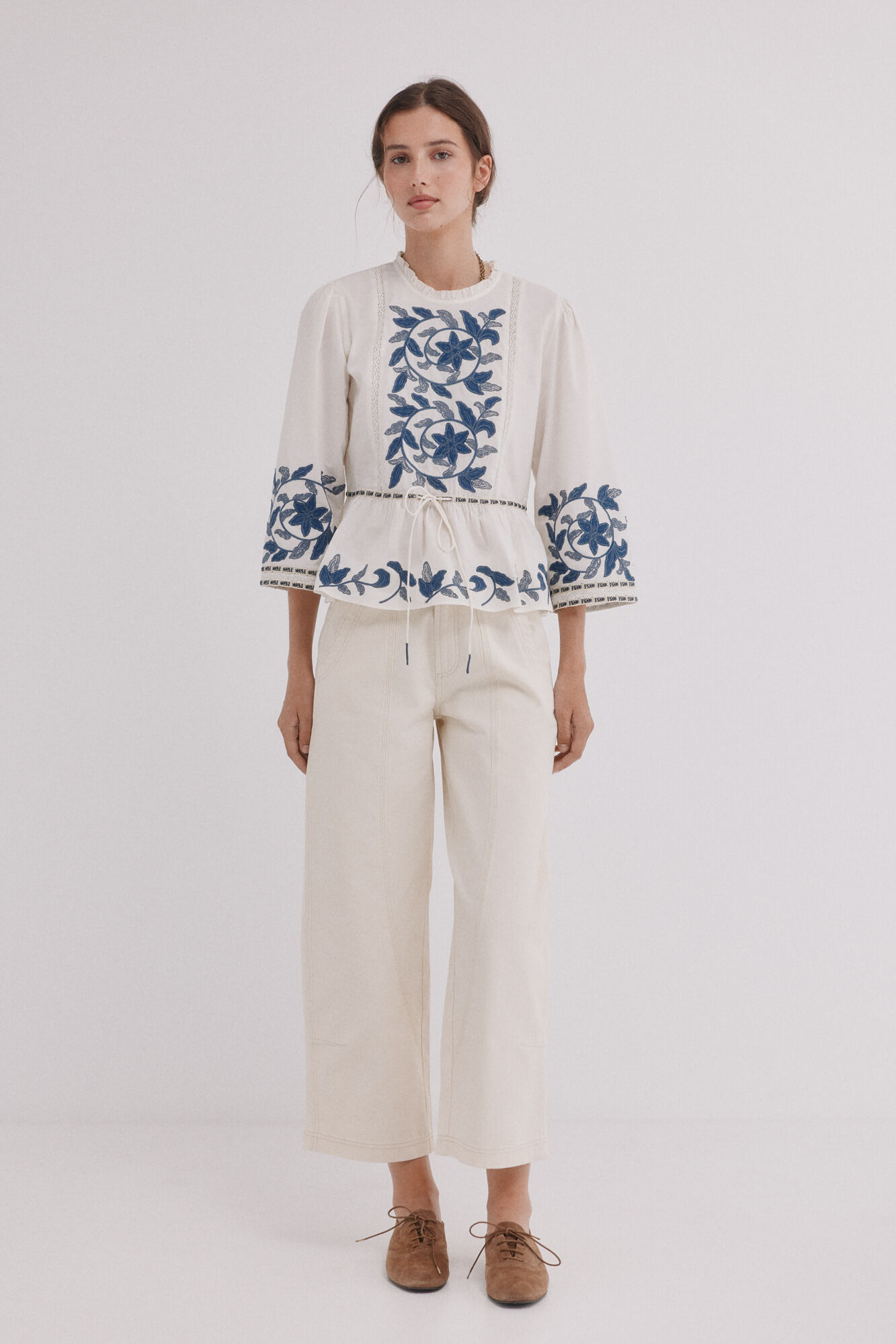 Hoss Intropia Cordelia. Blusa bordados