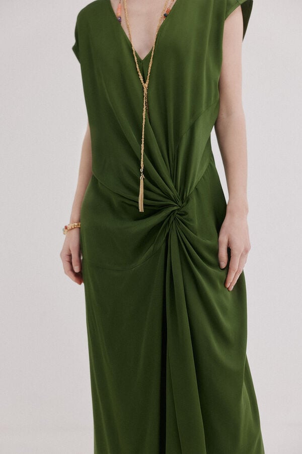 Hoss Intropia Amelia. Vestido midi drapeado Kaki