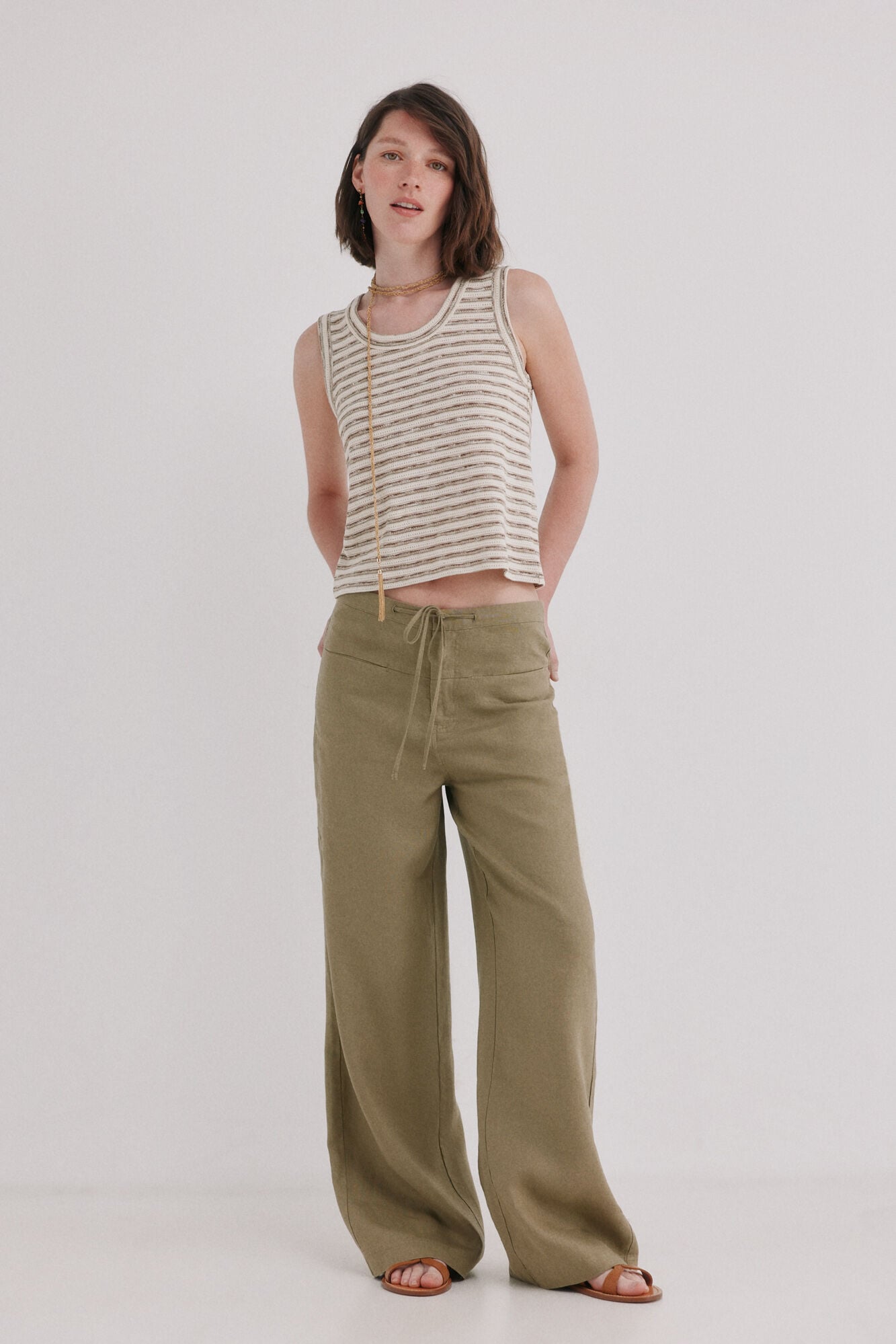 Hoss Intropia Pierina. Pantal&oacute;n flu&iacute;do