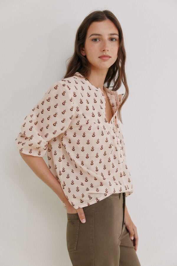 Hoss Intropia Claire. Blusa estampada Subiu