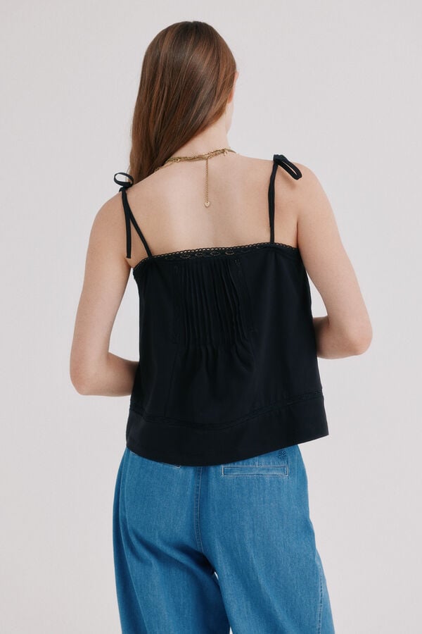 Hoss Intropia Monica. Top fluido Preto