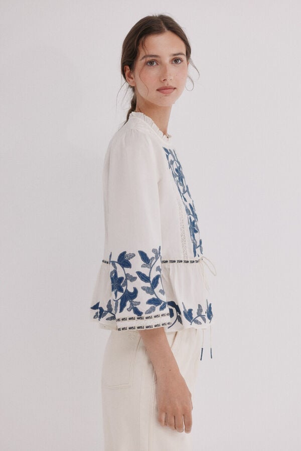 Hoss Intropia Cordelia. Blusa bordados Ecru