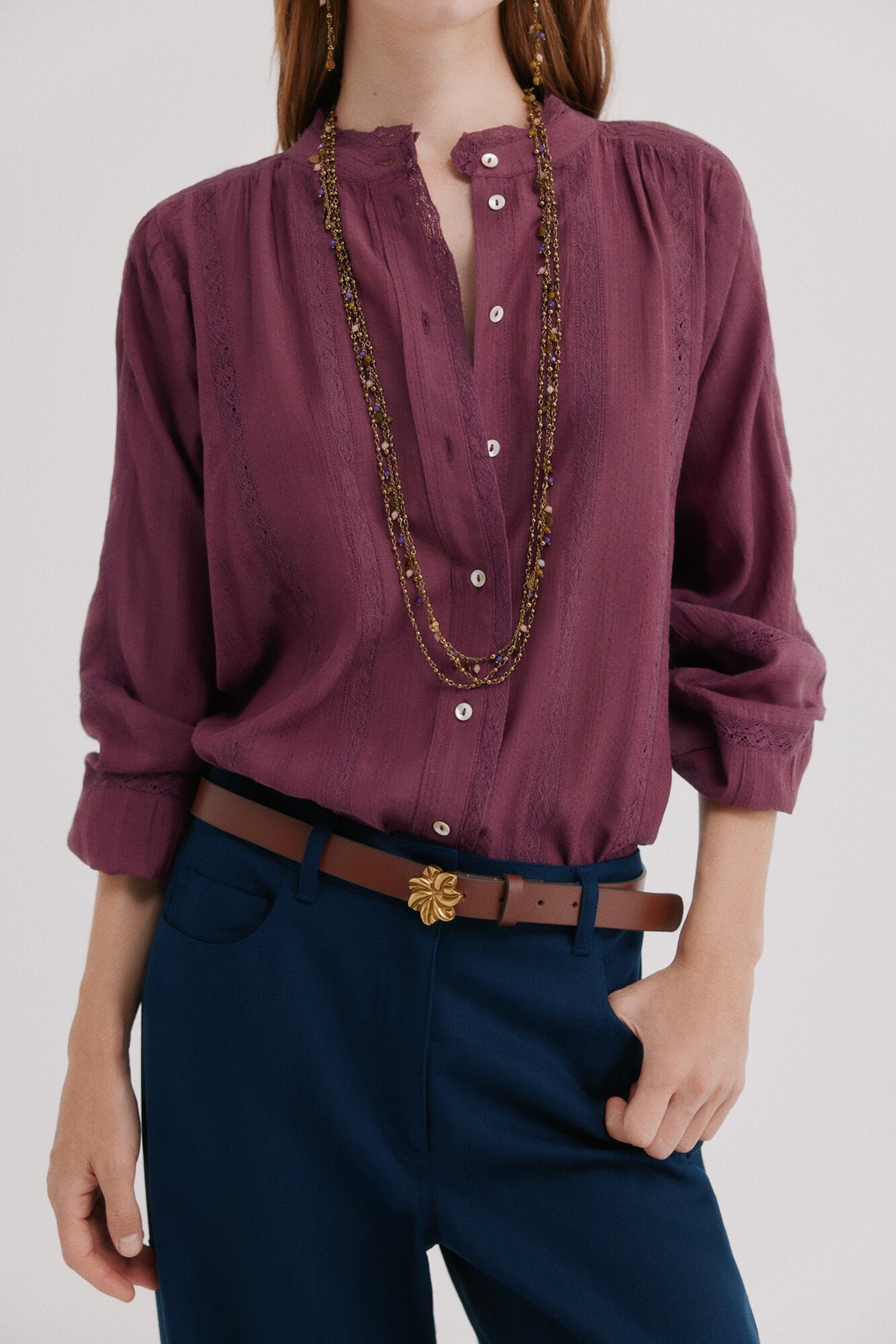 Hoss Intropia Cressa. Blusa com entremeios