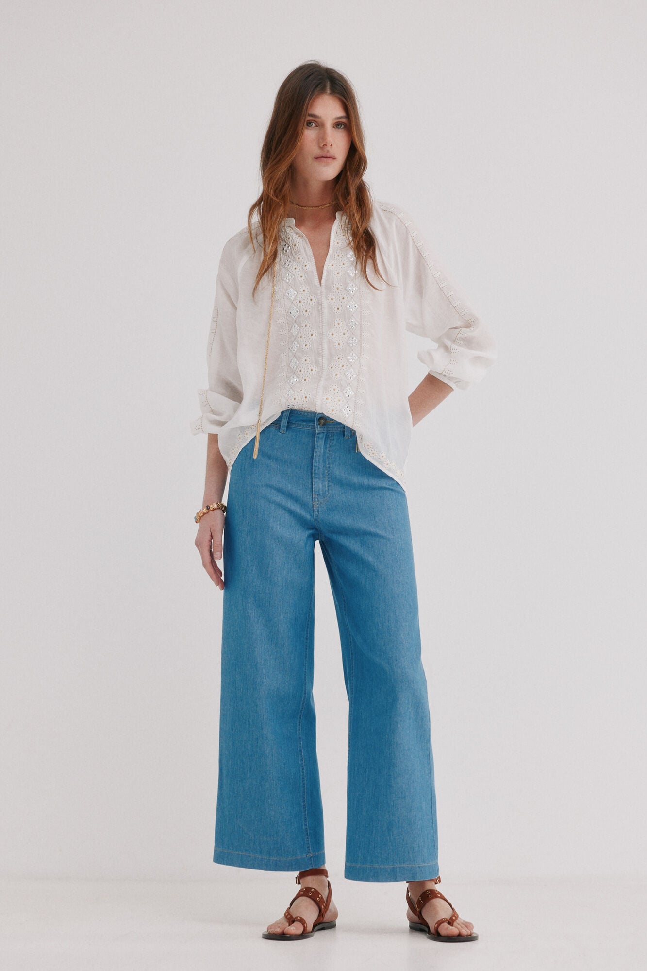 Hoss Intropia Berry. Denim tencel